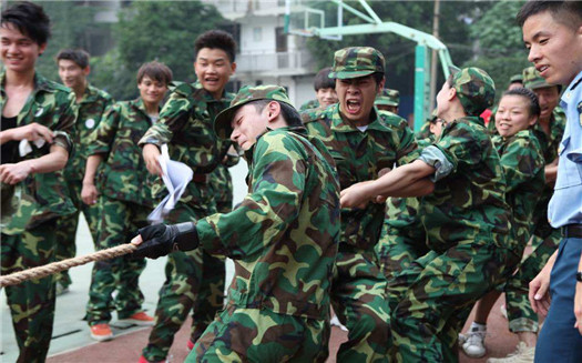 拔河比赛